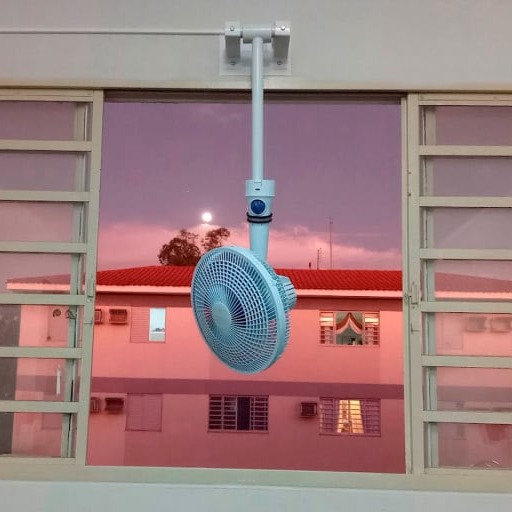 ventilador de mesa instalado na parede janela teto coluna dornellas