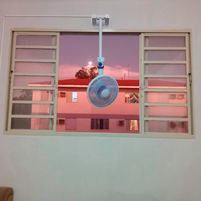 ventilador de mesa instalado na parede janela teto coluna dornellas